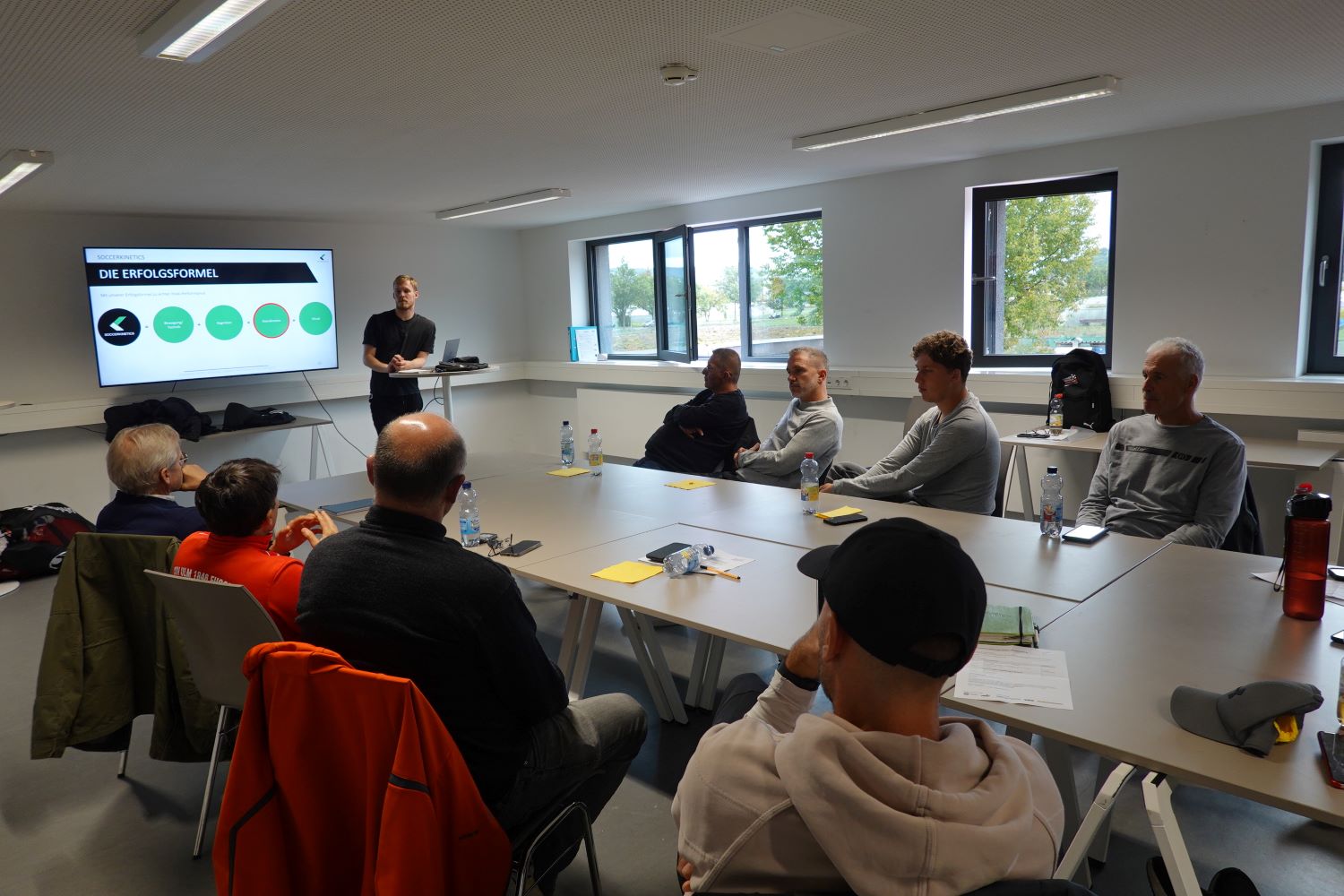 Neurozentriertes Fußballtraining beim regionalen Trainer-Seminar